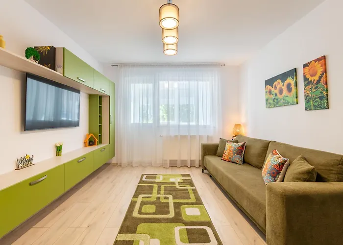 Springhome - Cozy Apartment With Balcony & Parking